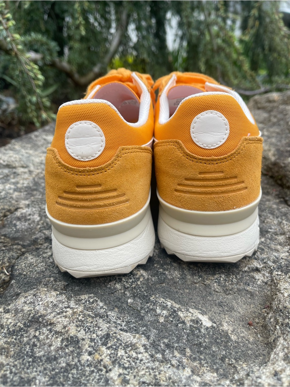 Onitsuka Tiger by Asics Men’s Golden Yellow Classic Runner Sneakers size 10 - Picture 5 of 11